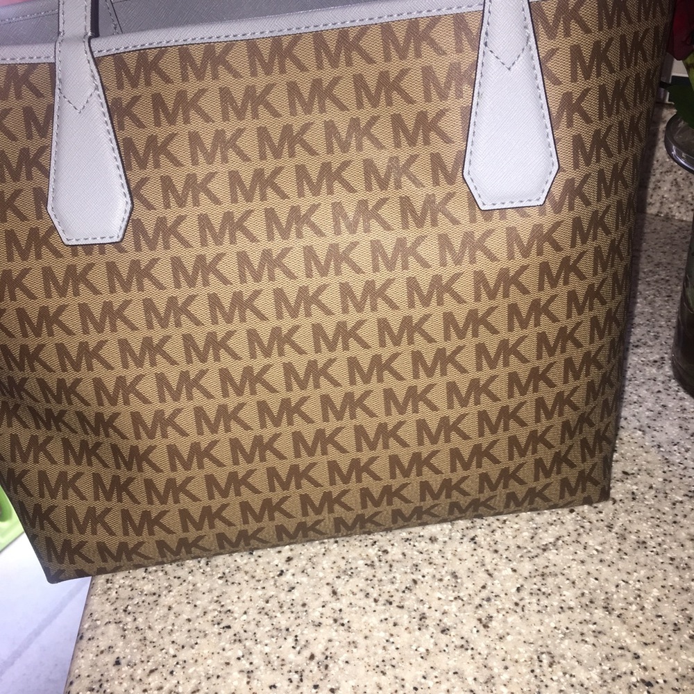 Micheal kores tote reversible